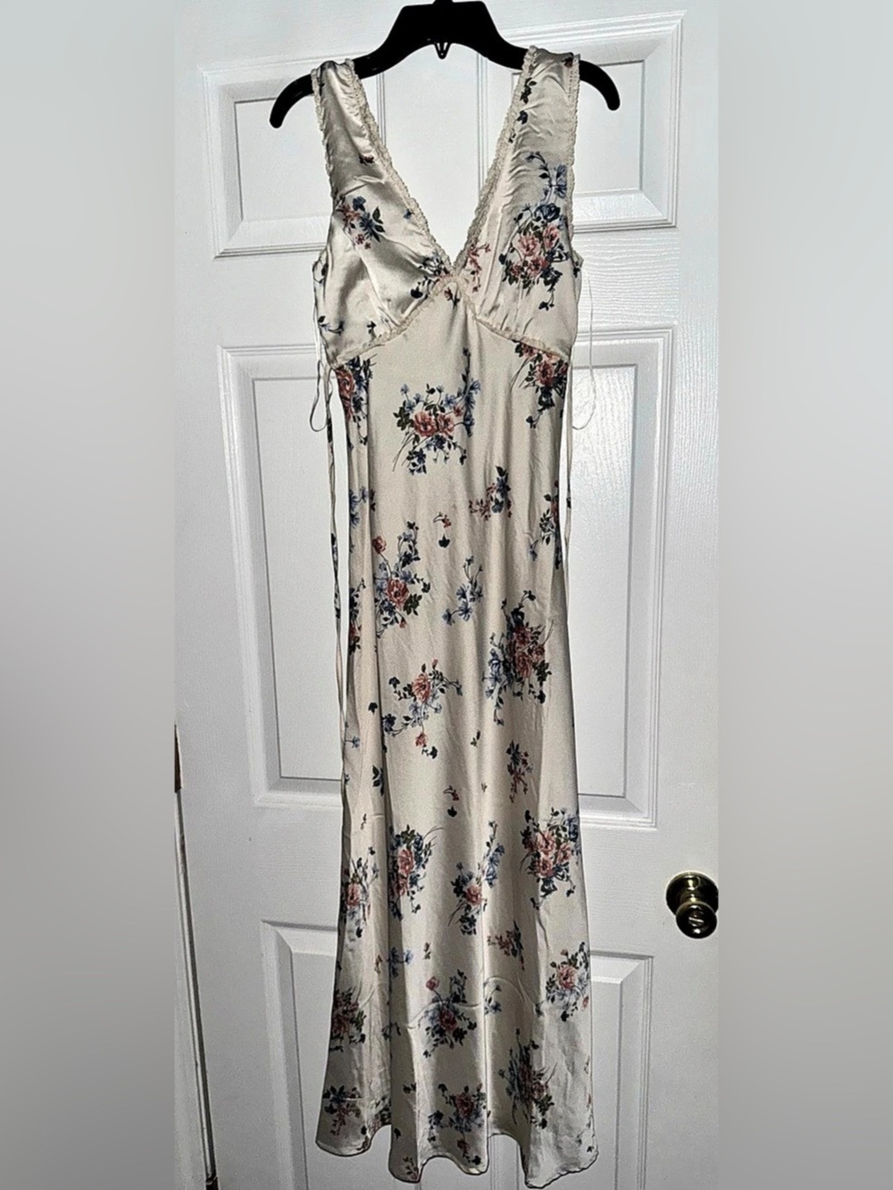 Jessica Simpson Floral Maxi Dress in Cream Size XS Like New